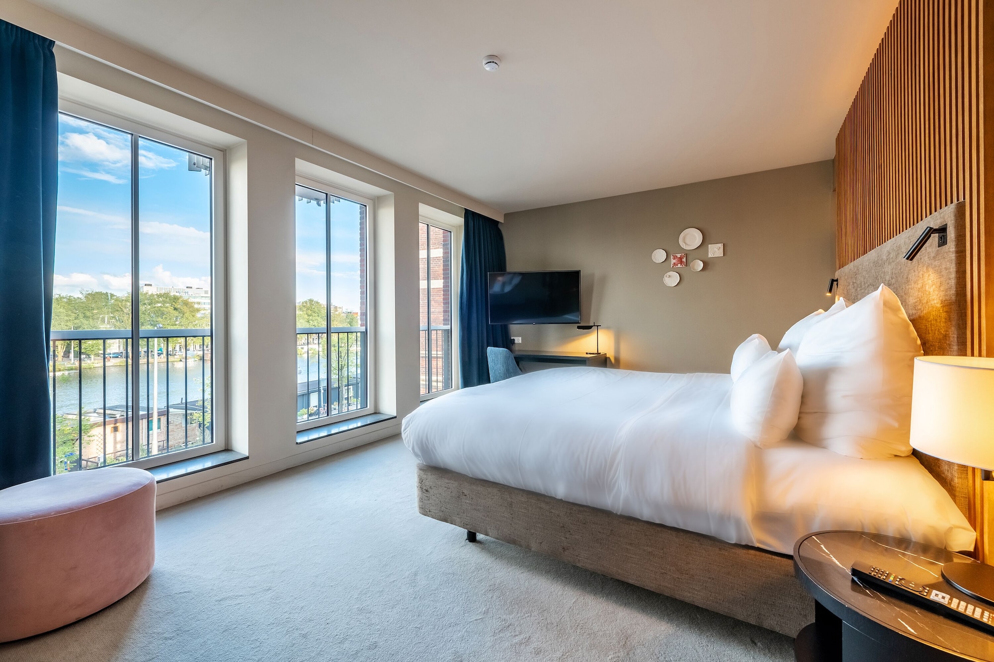 SUPERIOR, RIVER VIEW