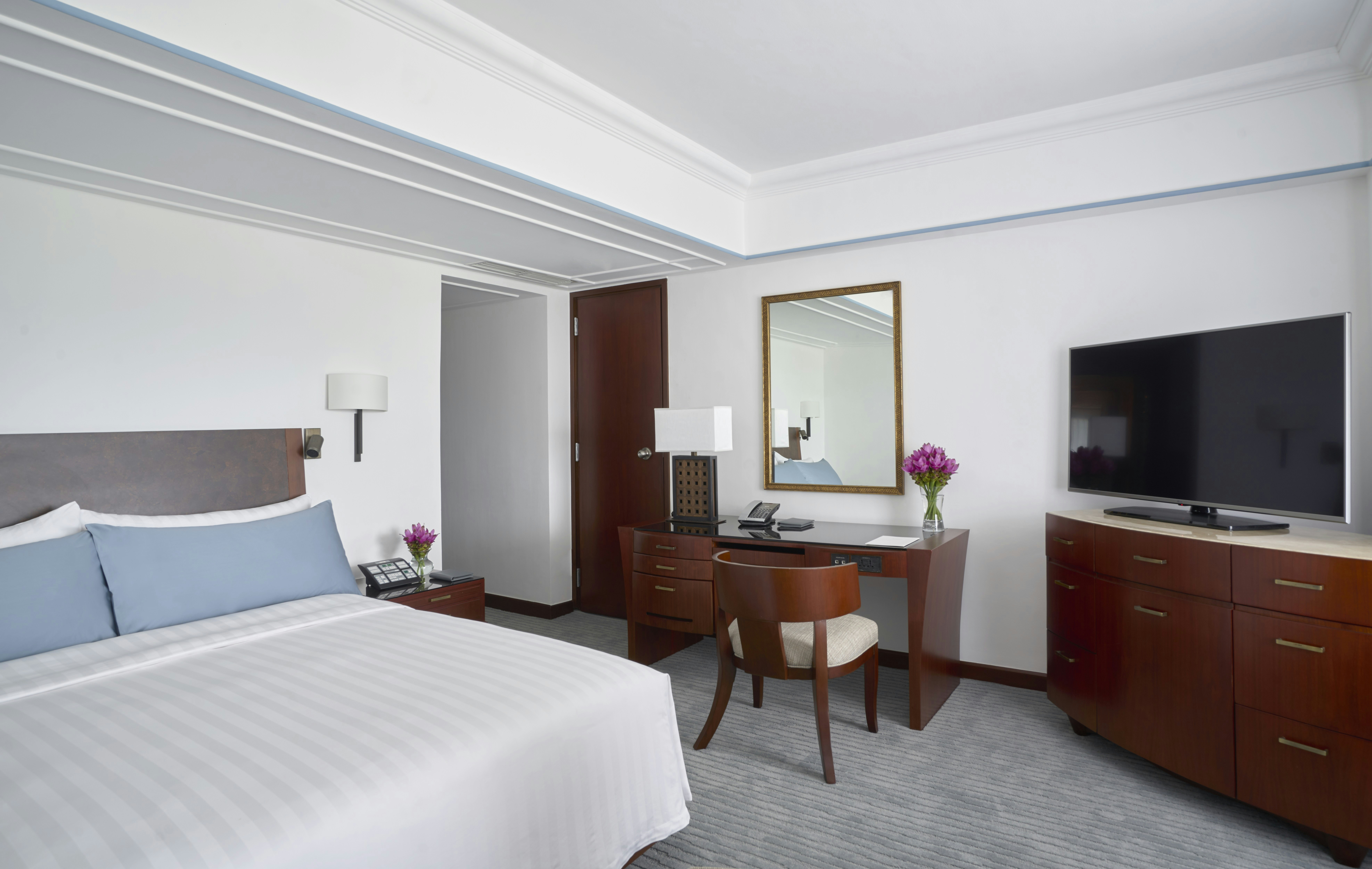 The Peninsula Manila 8/34