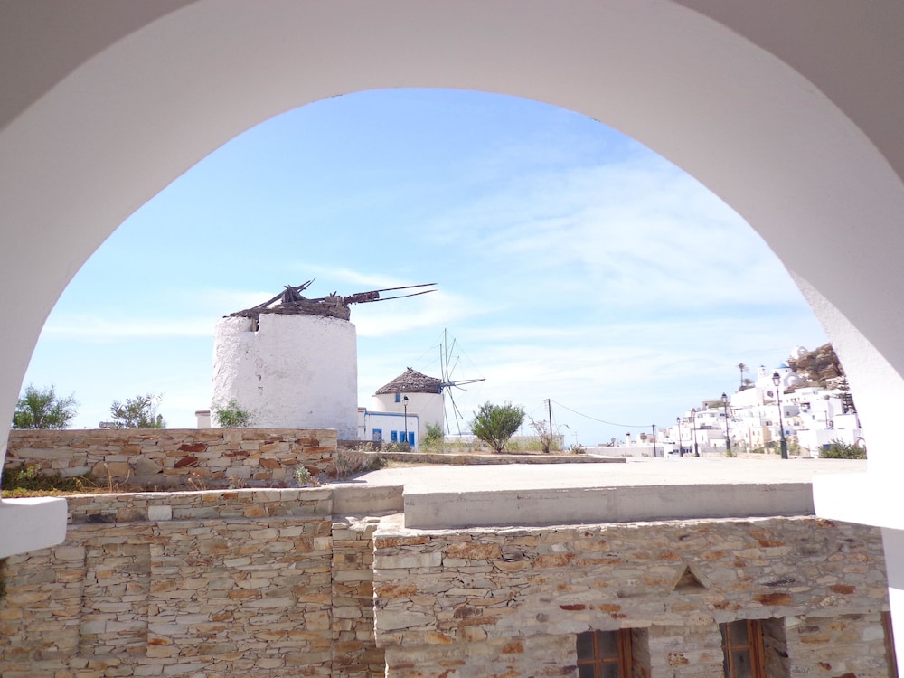 The Windmills 14/16