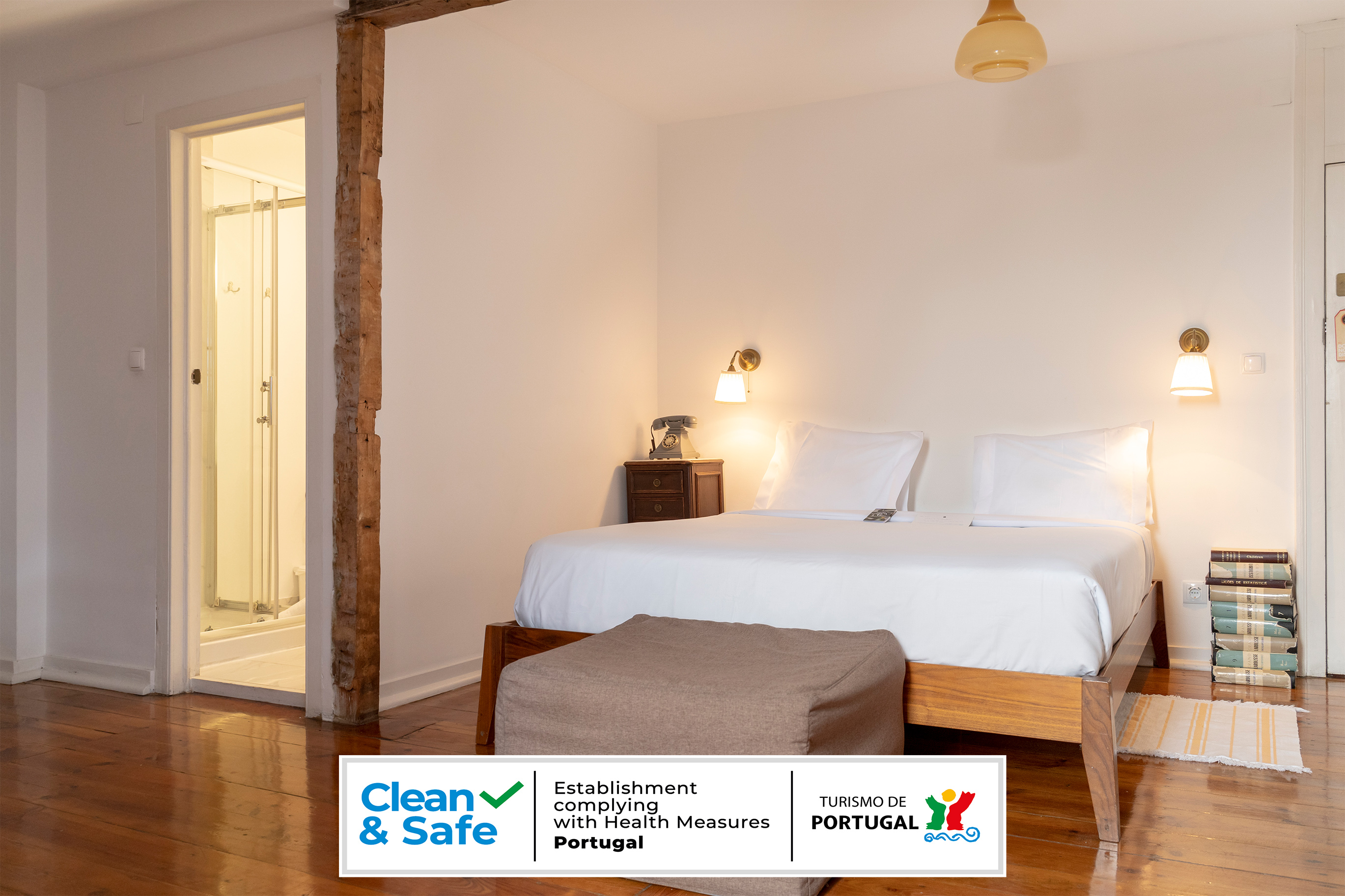 Superior, Double Bed, City View