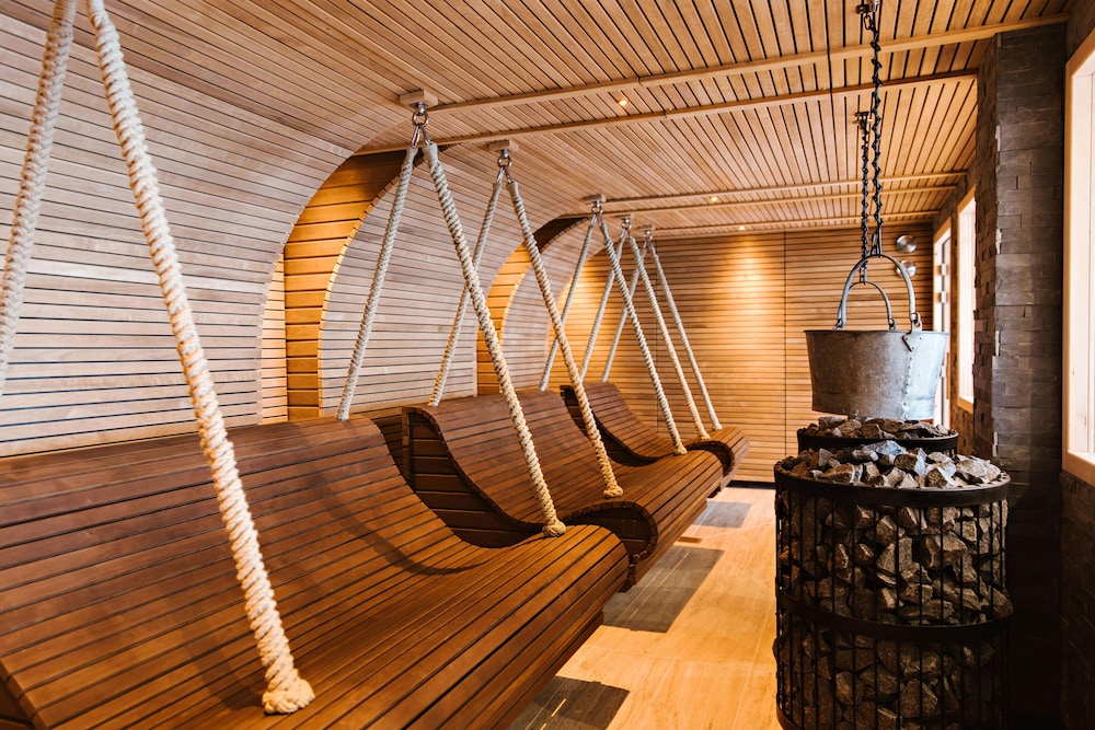 Low Wood Bay Resort Spa 46/81