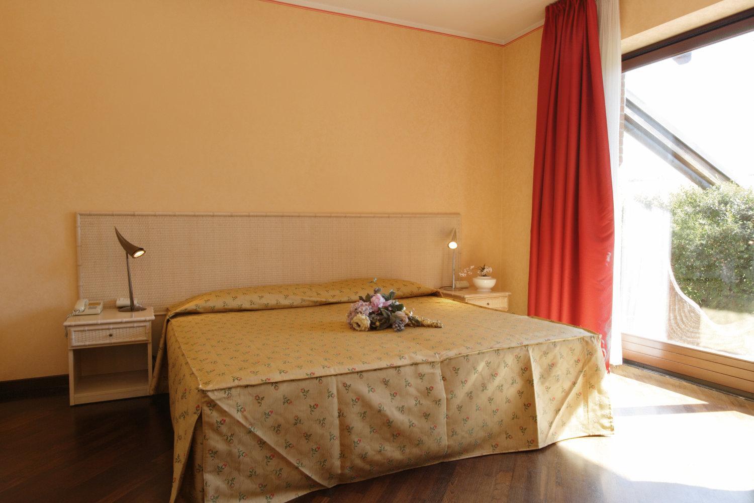 غرفة قياسية مفردة بسرير مزدوج، Serravalle Golf Hotel 4/6