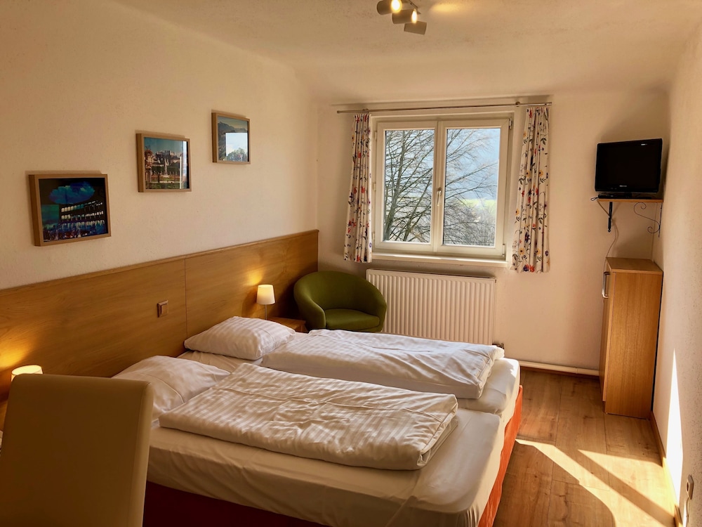 Hotel Schoene Aussicht 4/50