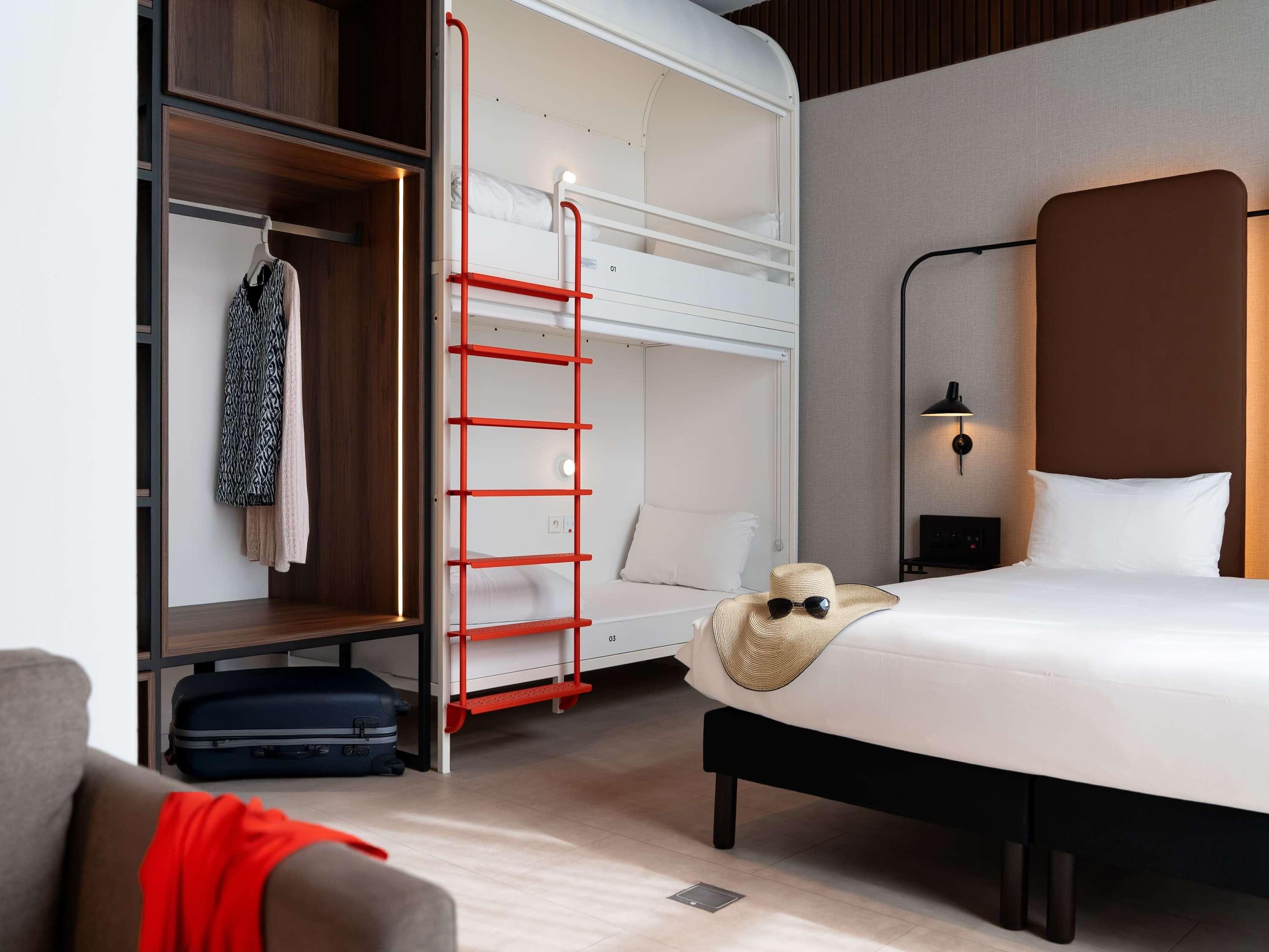 غرفة سوبيريور ثلاثية بسرير مزدوج وسرير فردي، You Hotel Deauville - Handwritten Collection 8/10
