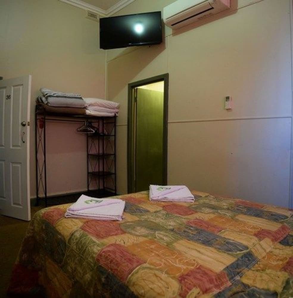 Palace Hotel Kalgoorlie 6/65
