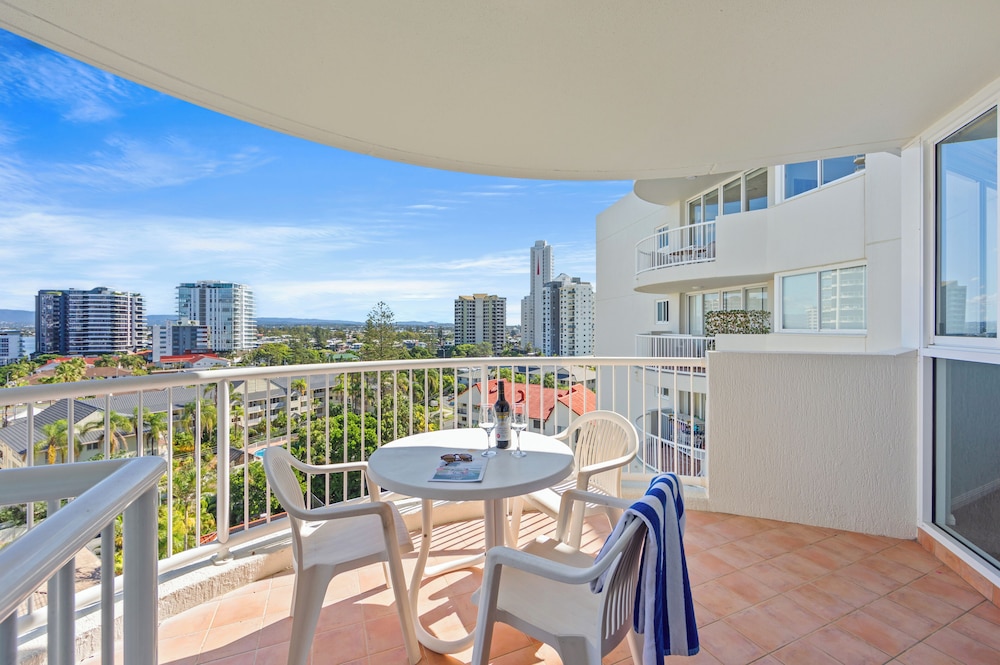 Surf Parade Resort 56/76