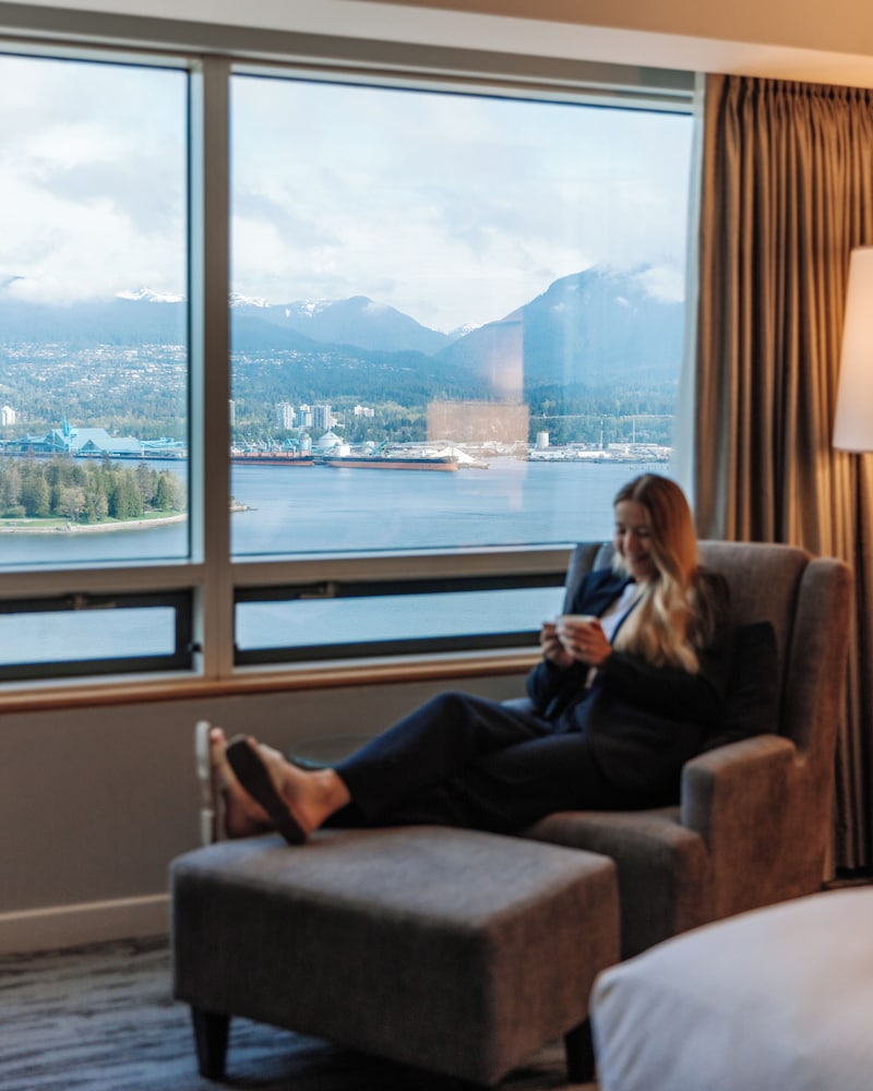 Pan Pacific Vancouver 37/68