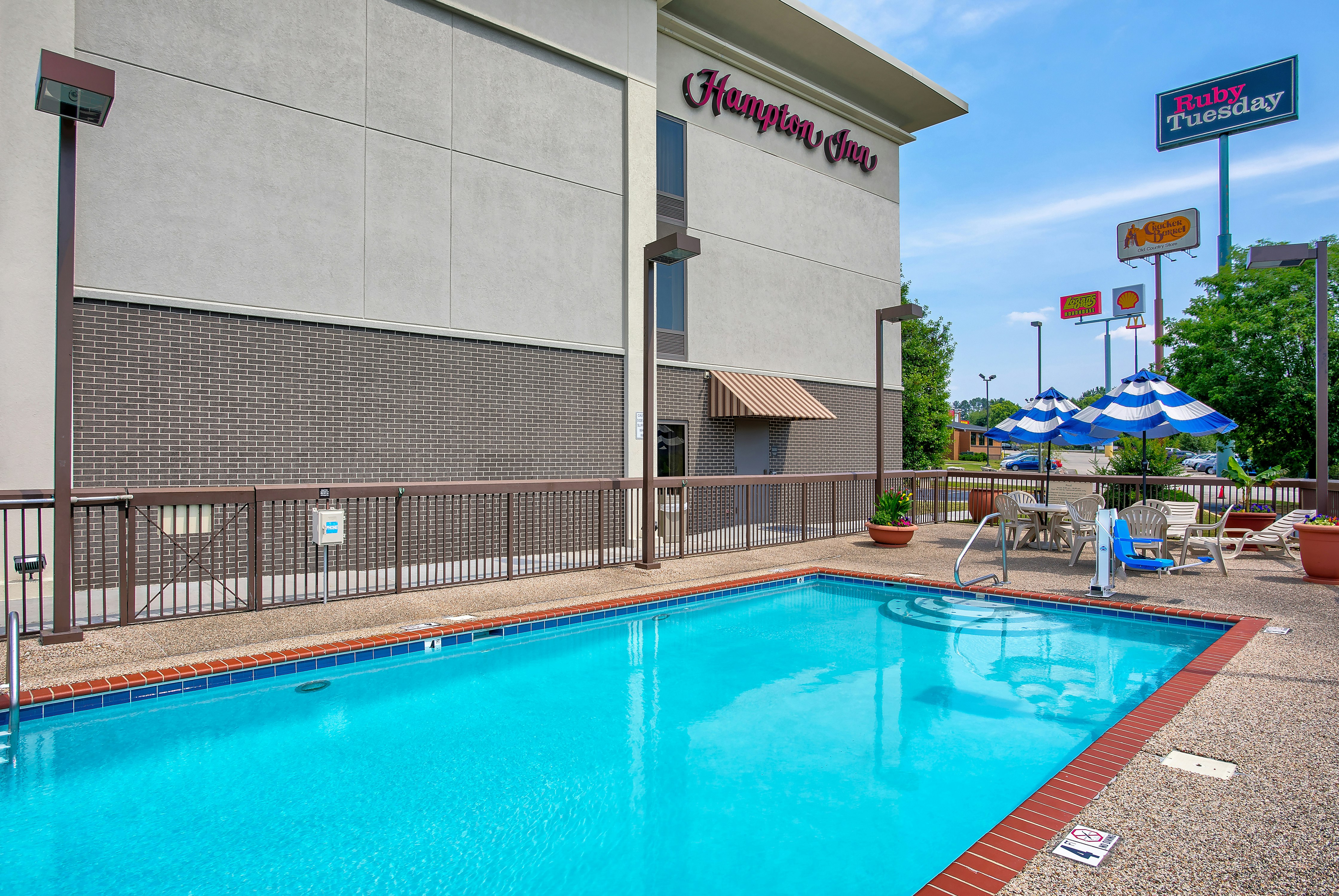Hampton Inn Cullman 35/56