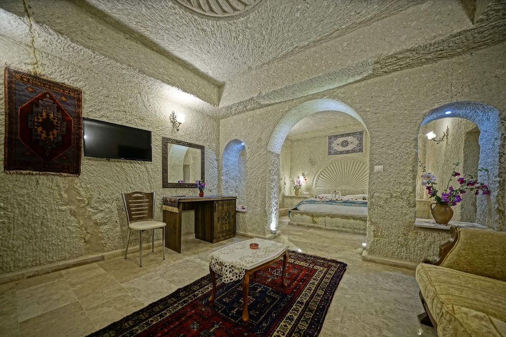 Goreme Valley Cave House 21/50