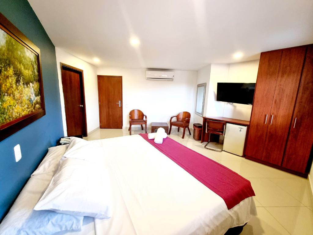 جناح، Hotel Karlo 3/7