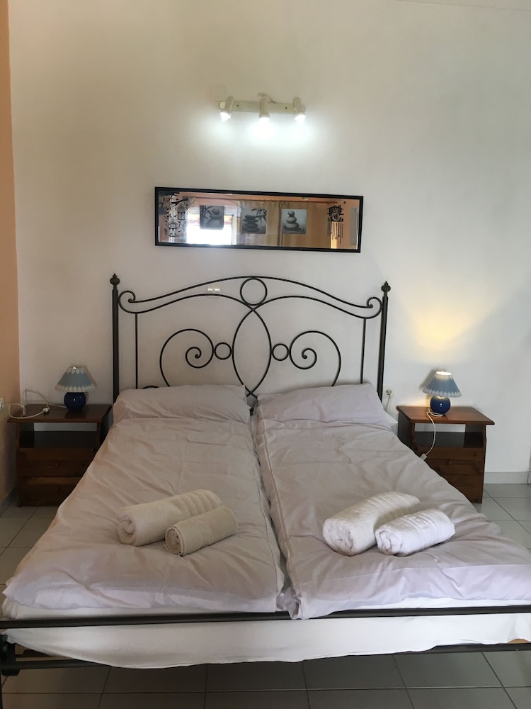 Andromaches Holiday Apartments photo2