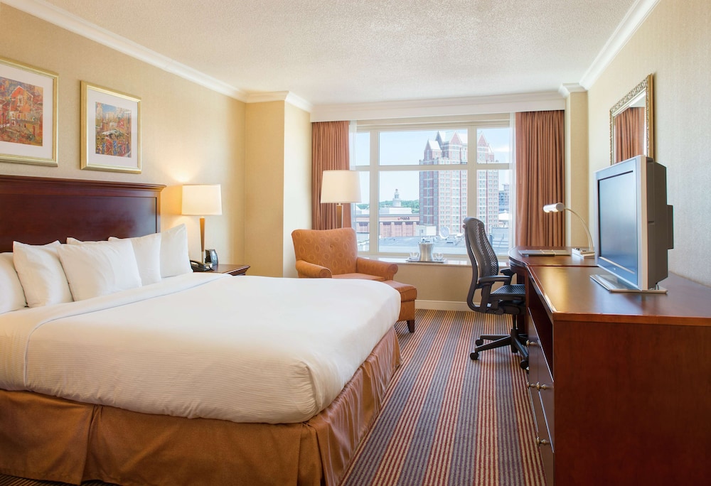Hilton Providence 8/52
