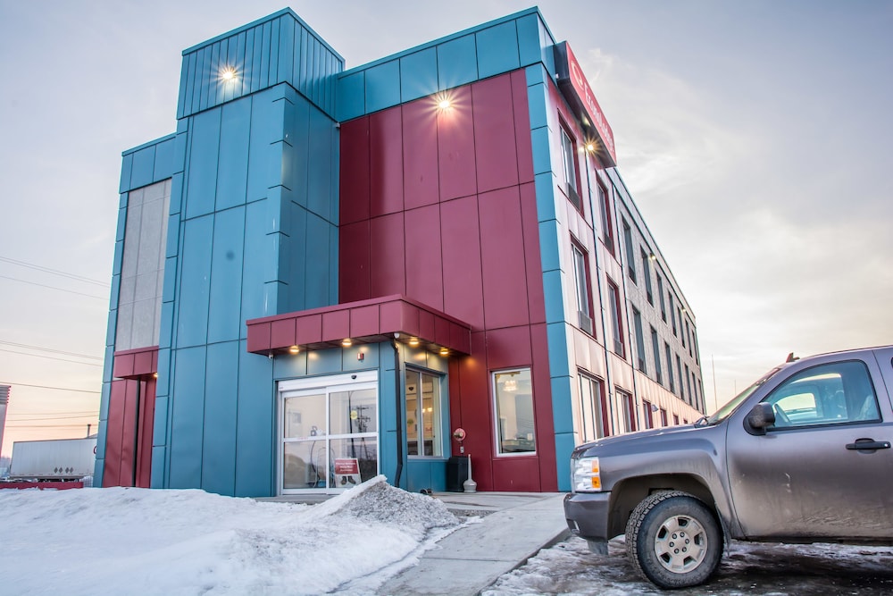 Econo Lodge Fox Creek, AB 6/28