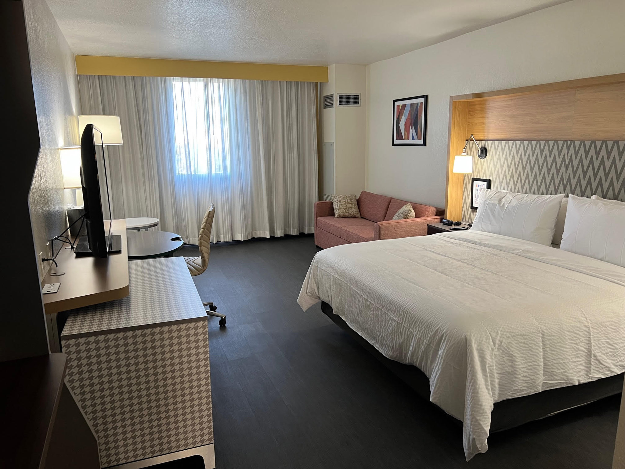 Holiday Inn Orlando Intl Drive - Conv Center 10/50