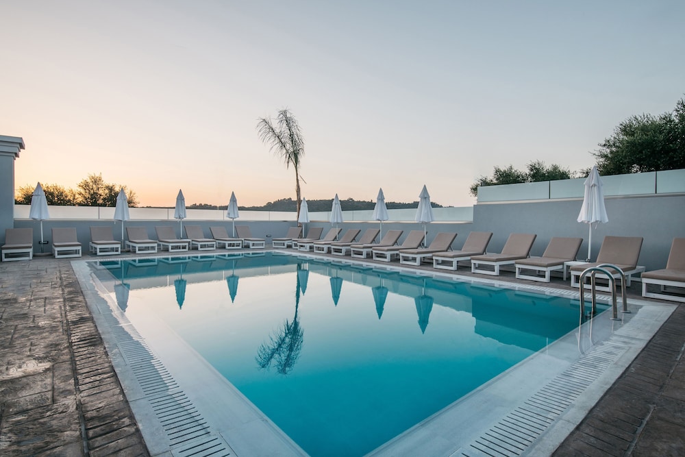 Tesoro Hotel Zakynthos 36/40