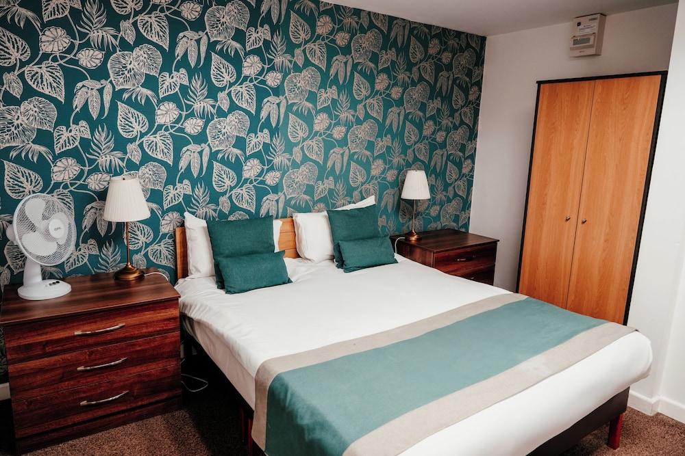 Basingstoke Hotel 15/50