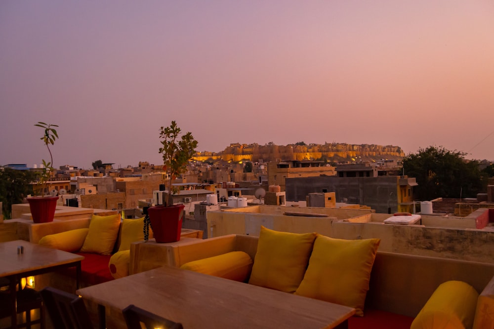 Hotel Pleasant Haveli 36/50