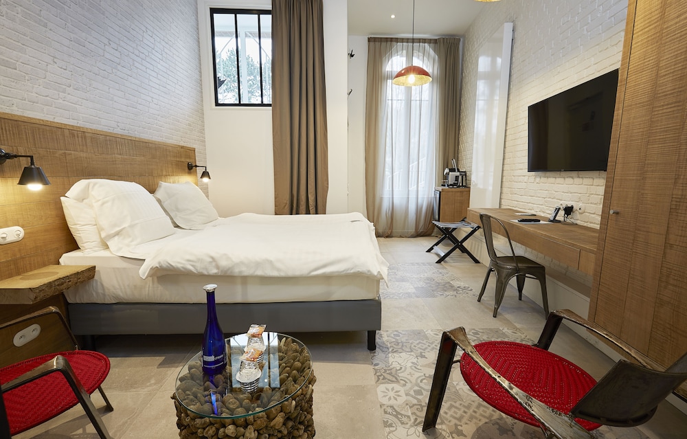 Hotel The Originals Le Cise 32/74