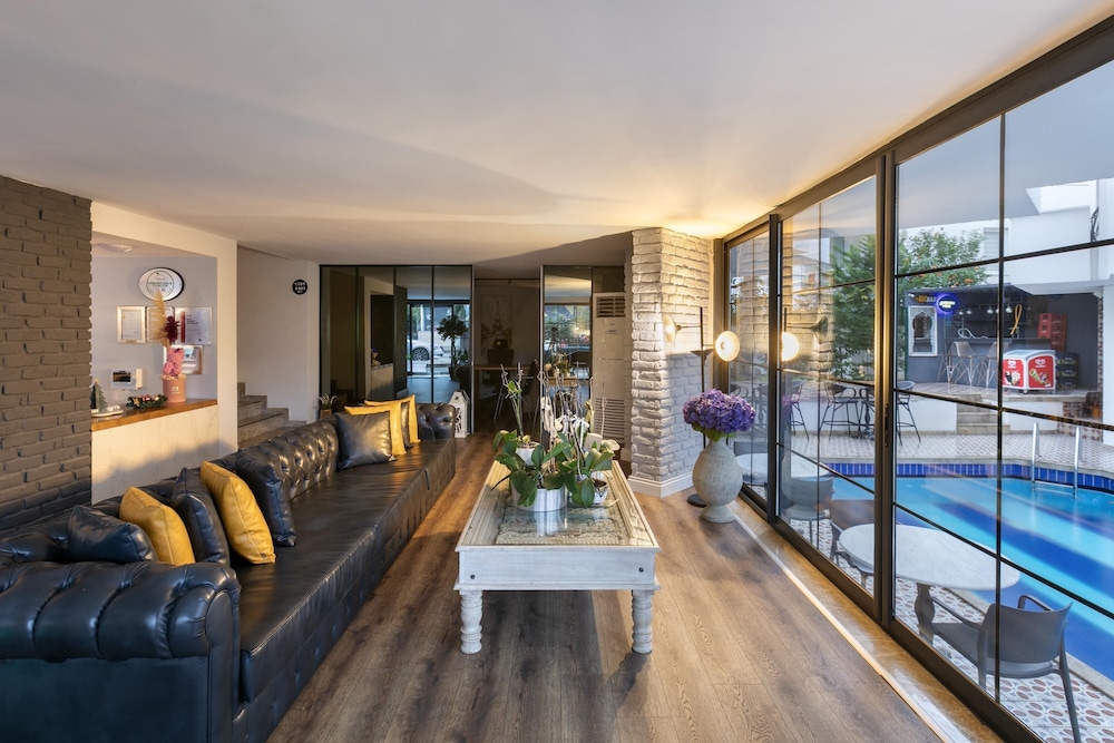 Azuu Boutique Hotel 53/76