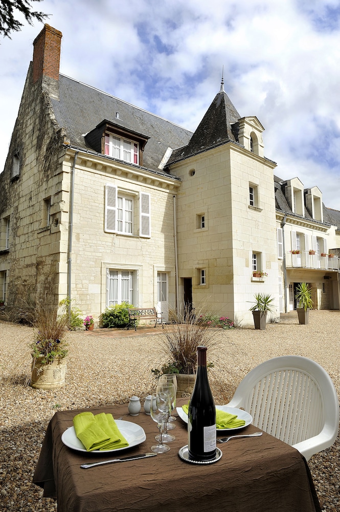 MANOIR DE LA GIRAUDIERE 36/42