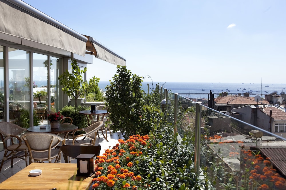 Niles Hotel Istanbul Special Class 3/50