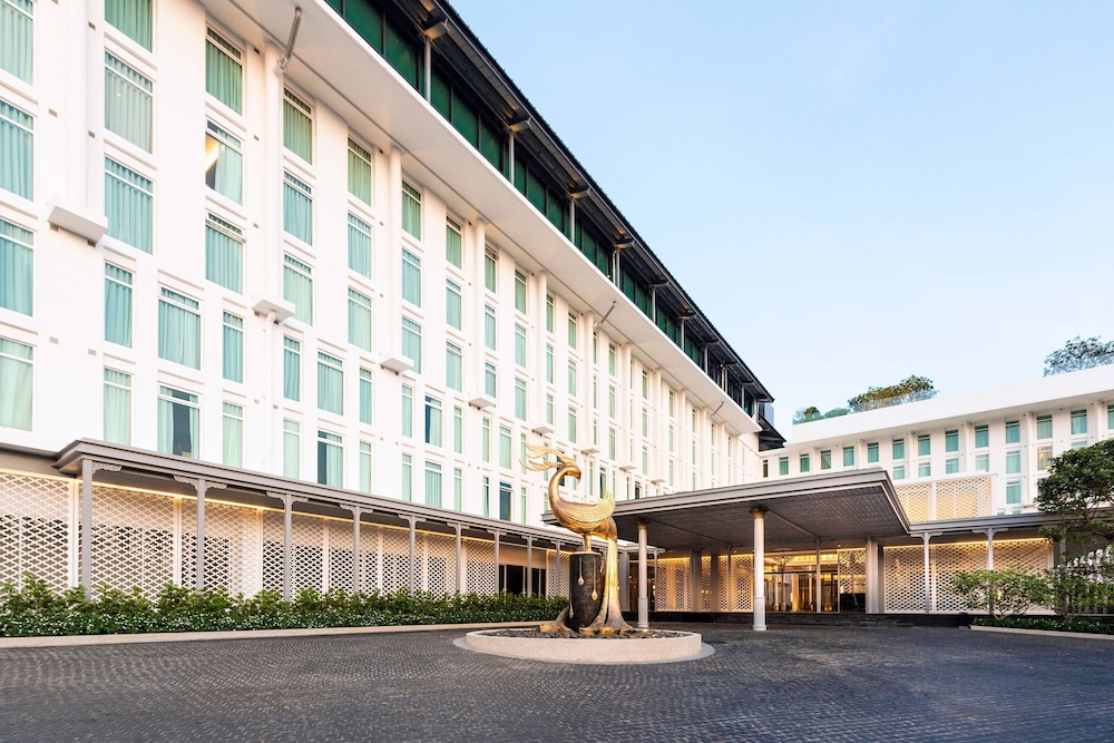 Ramada Plaza By Wyndham Chao Fah 60/67