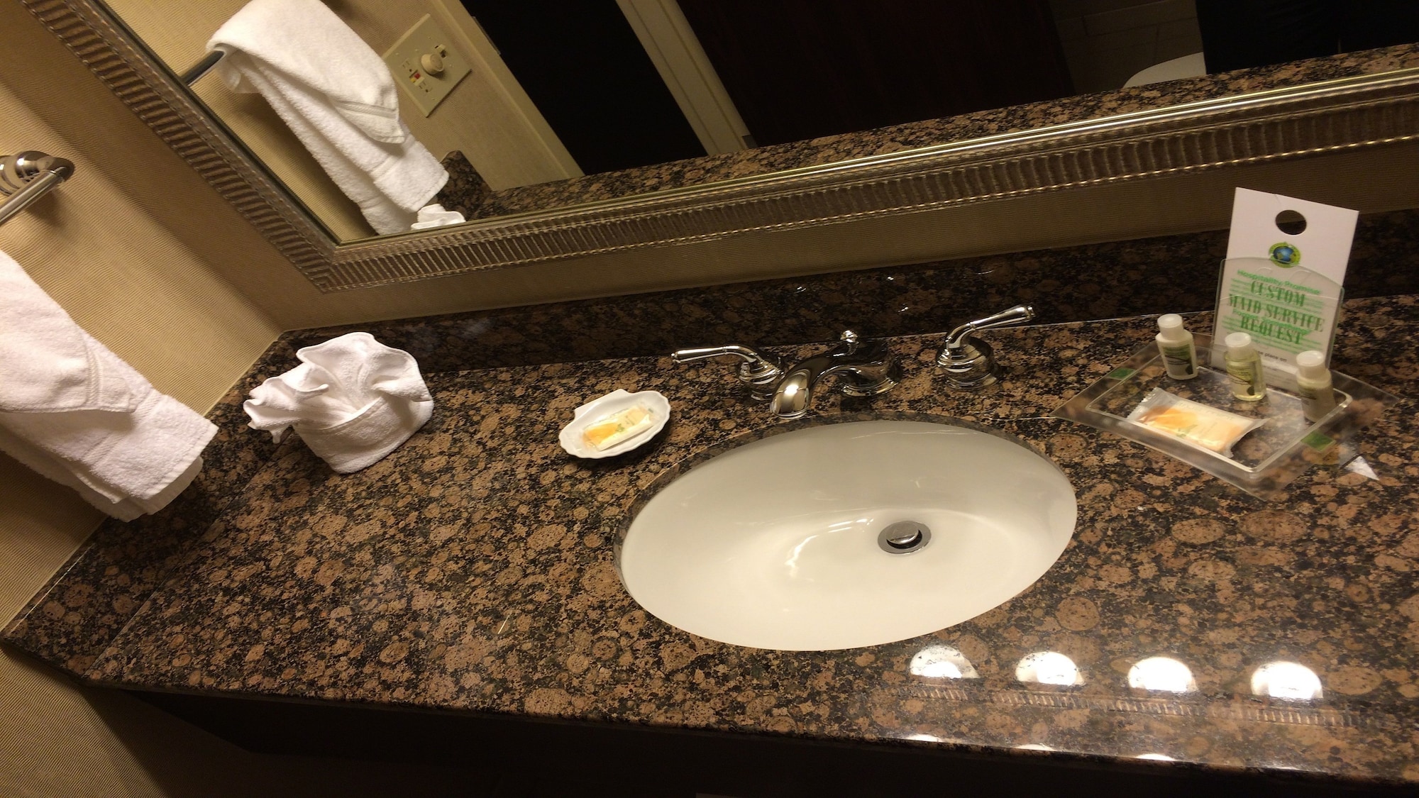 جناح بسرير فردي بغرفة نوم واحدة مع أريكة، Holiday Inn Springdale/Fayetteville Area 5/7