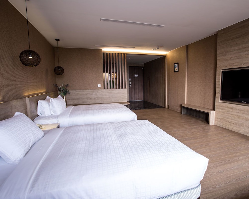 Imperial Dynasty Boutique Hotel 7/20