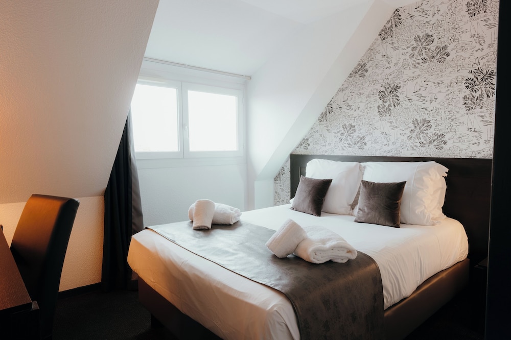 Hotel Red Fox 33/61