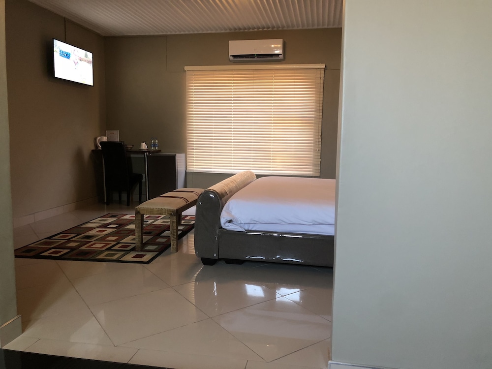 City Lodge Boutique Hotel 16/46