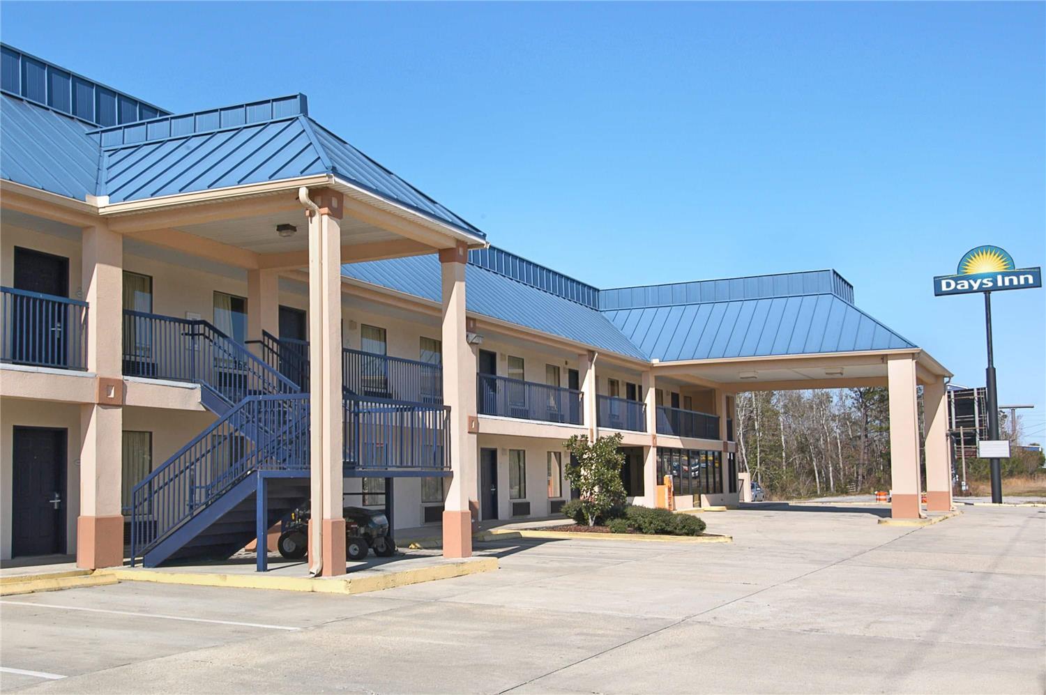 Days Inn by Wyndham Ocean Springs 5/32