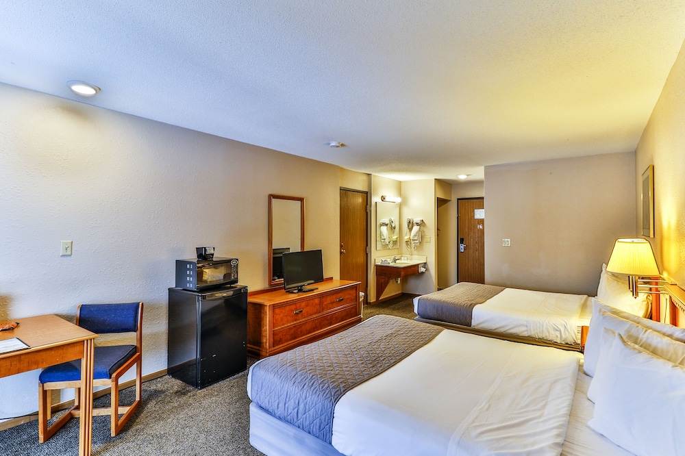 Polynesian Water Park Resort 25/73