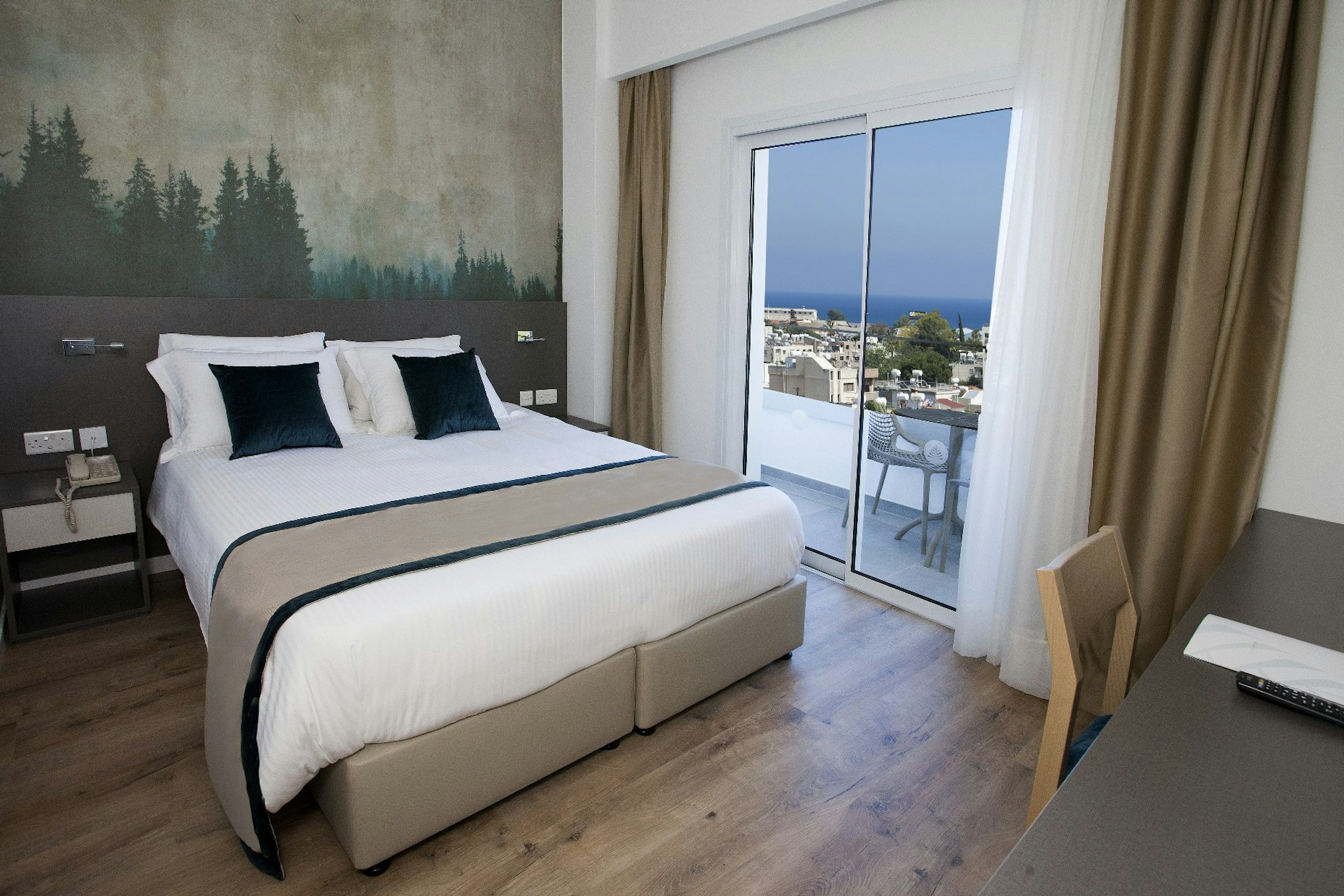 Pefkos City Hotel 5/23