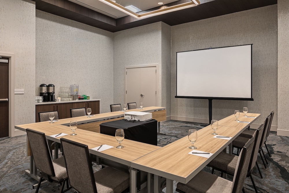 Crowne Plaza North Augusta 48/75