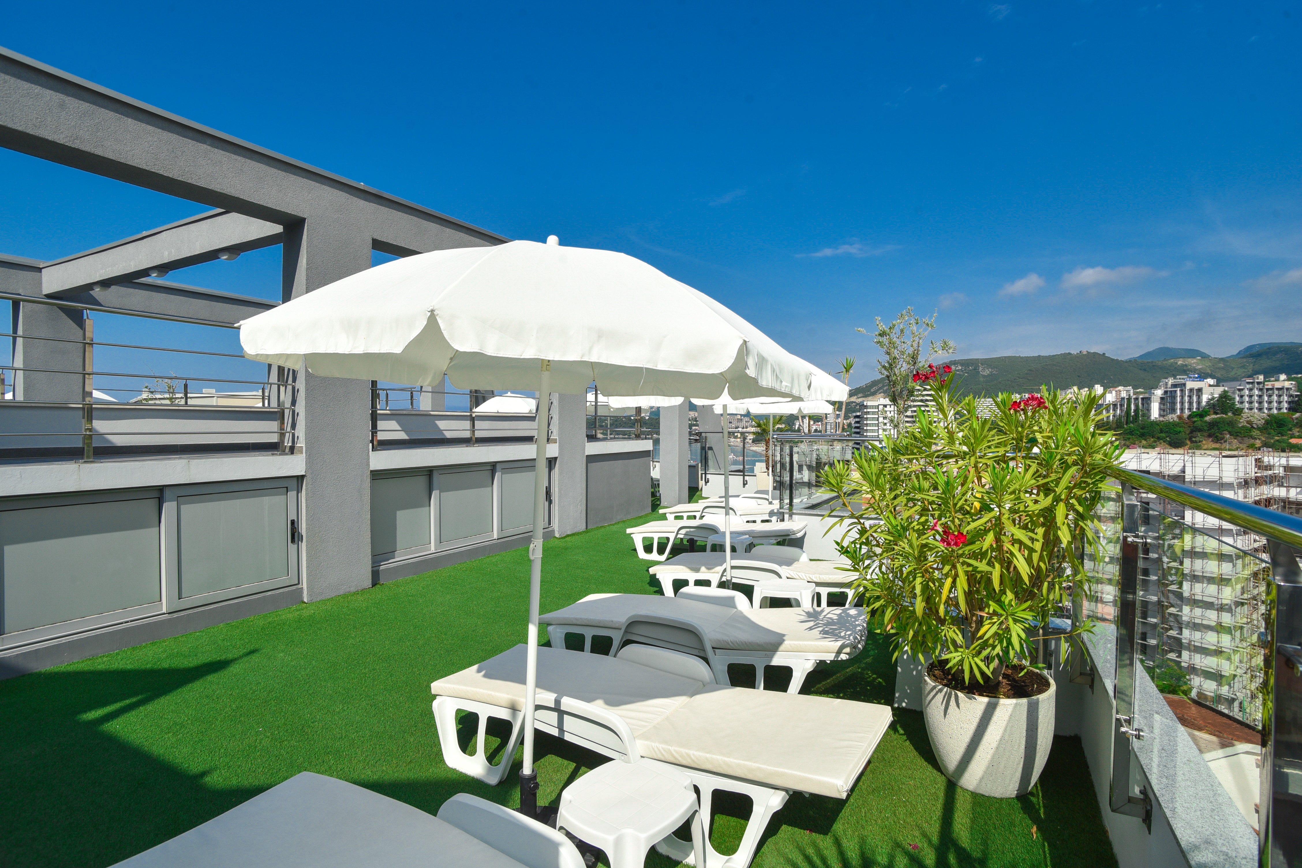 Hotel La Mer 60/65