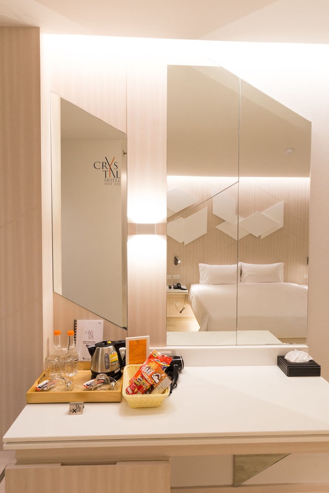 Crystal Hotel Hat Yai 38/54