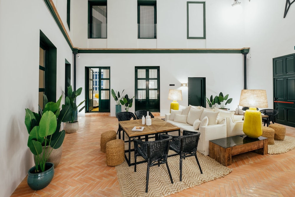 Hotel Cetina Sevilla 52/69