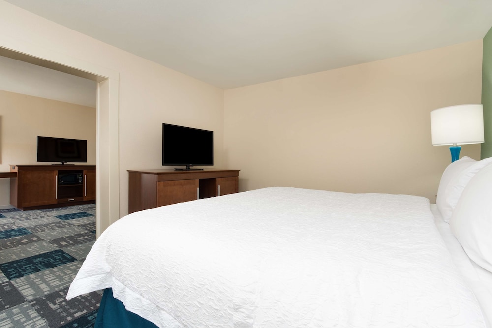 Hampton Inn Norcross 15/35