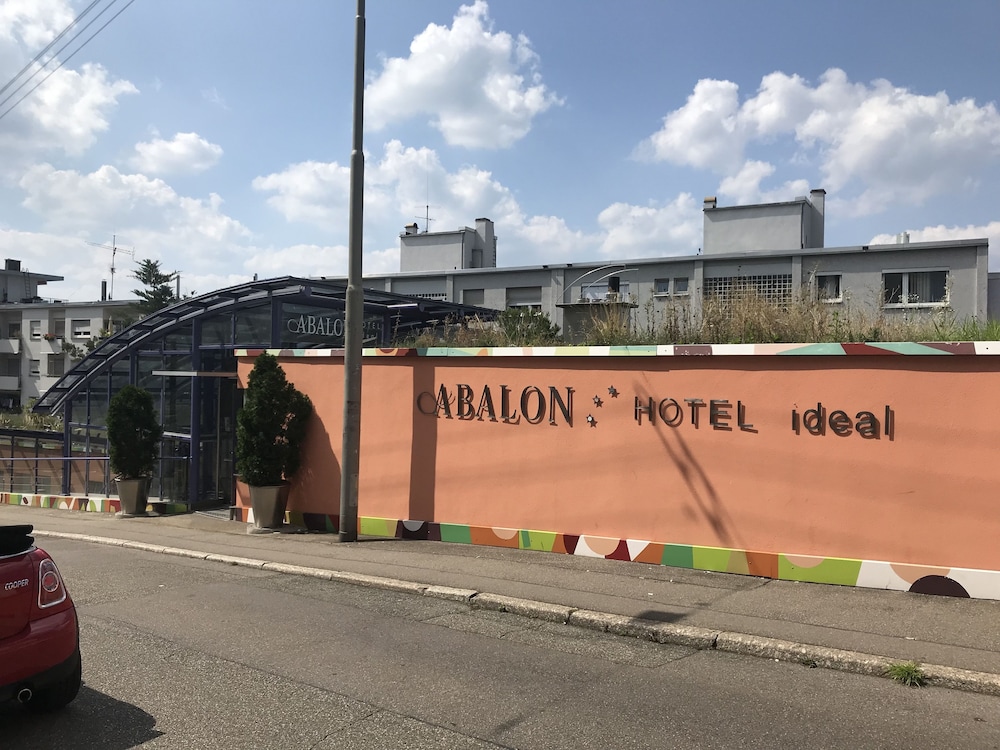 Abalon Hotel Ideal 41/50