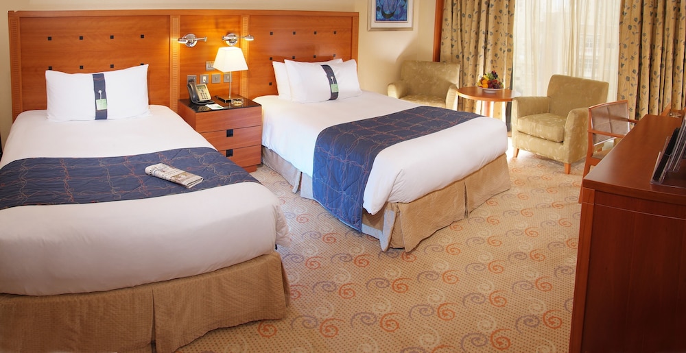 Holiday Inn Kuwait 16/79