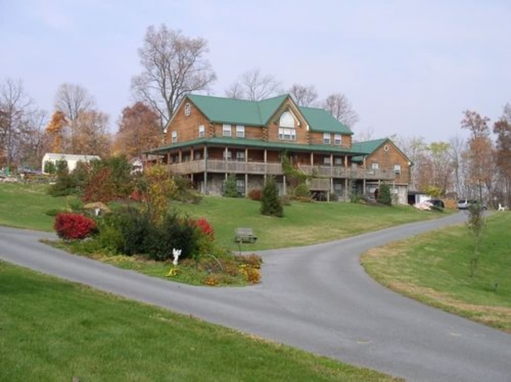 Berry Patch Bed and Breakfast 48/50