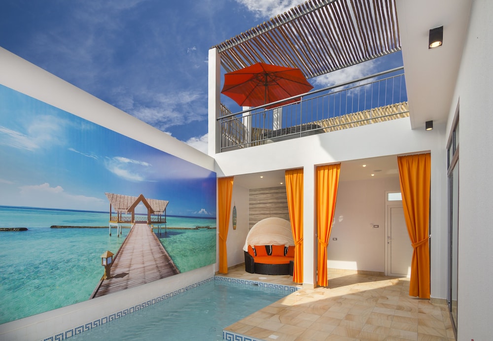 Tropicana Pool Villa 19/50