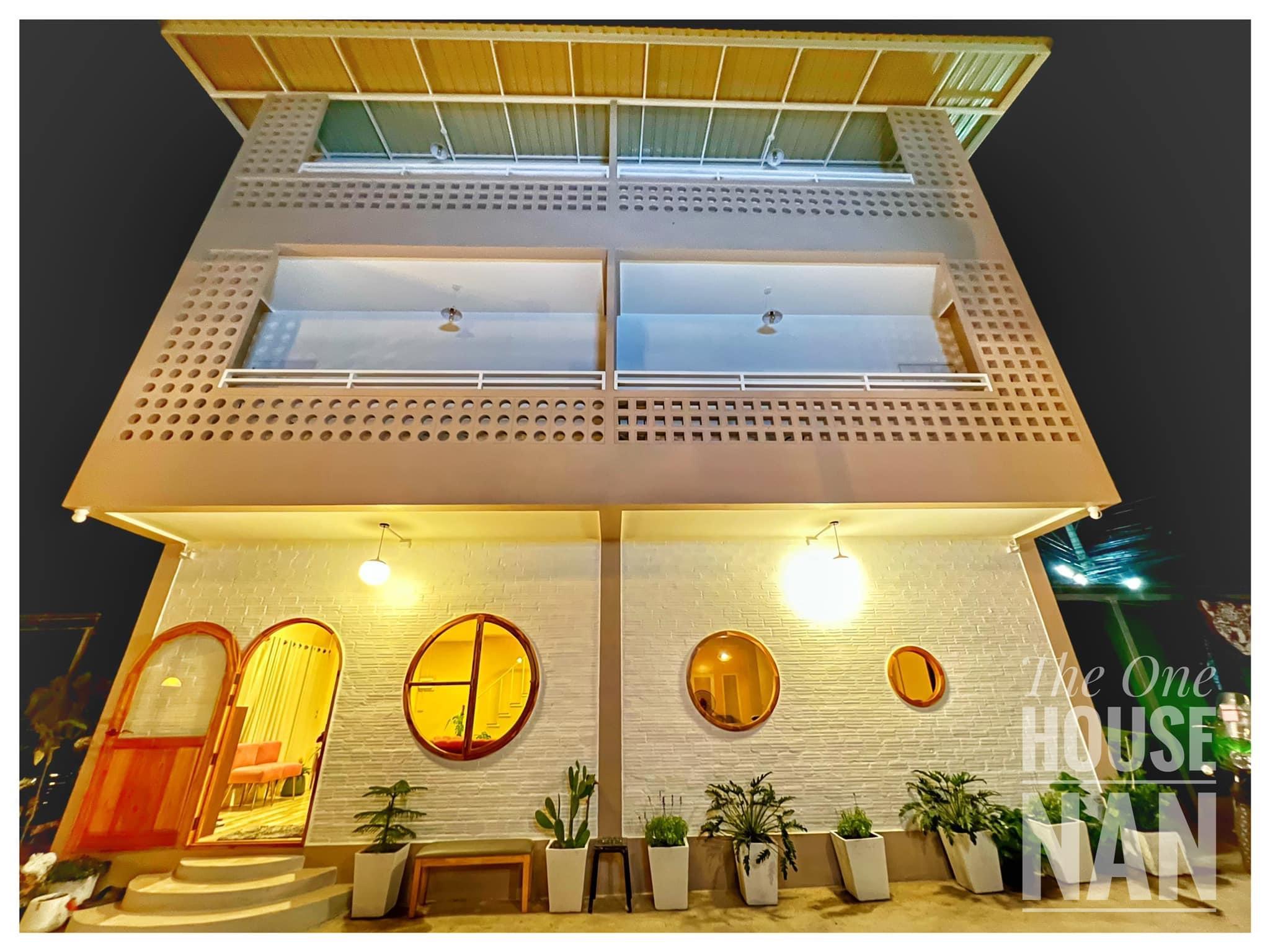 The One House 1/38