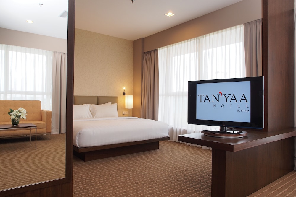 Hotel Primera Suite 8/44