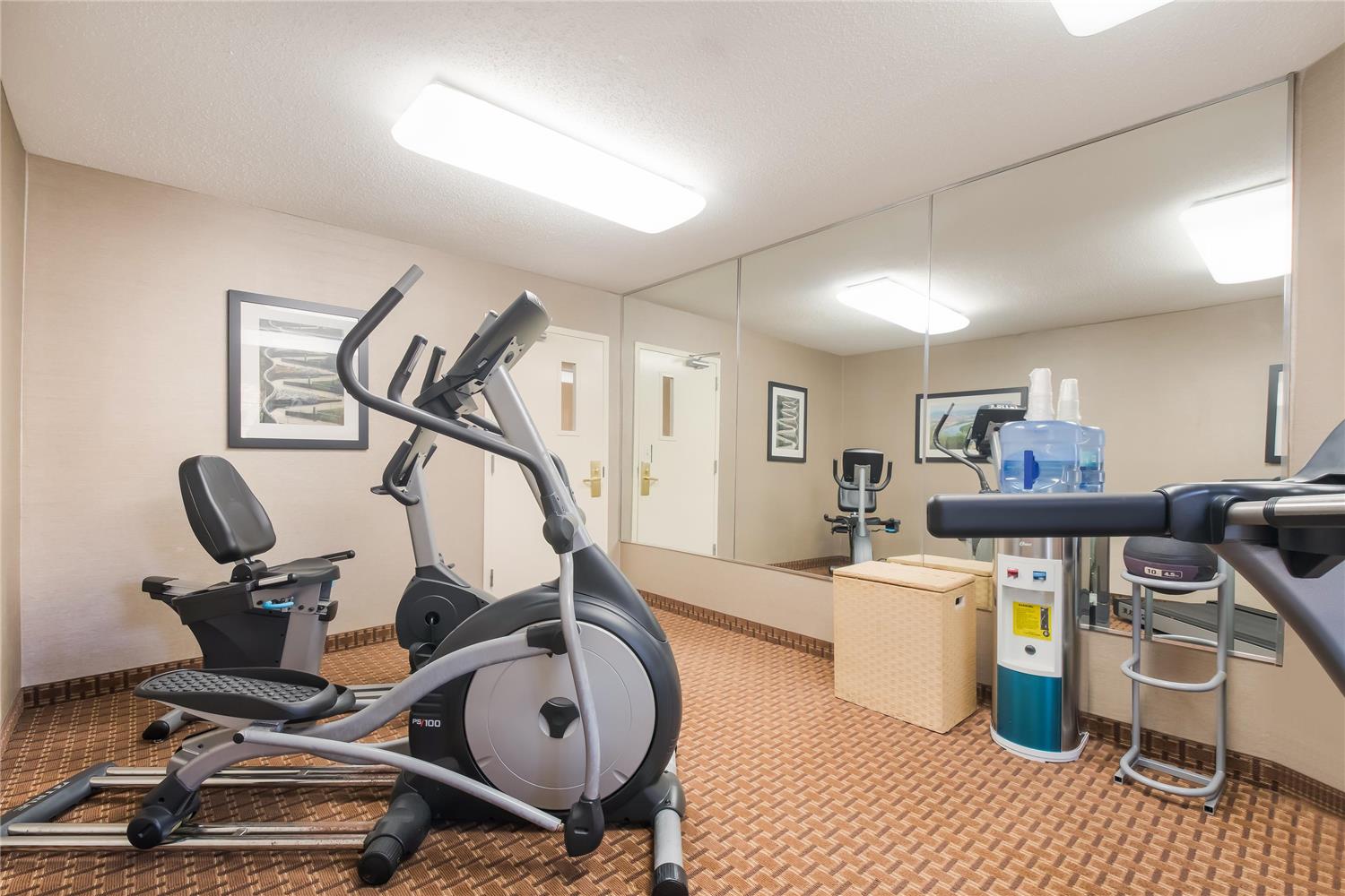 MainStay Suites Chattanooga Hamilton Place 16/26