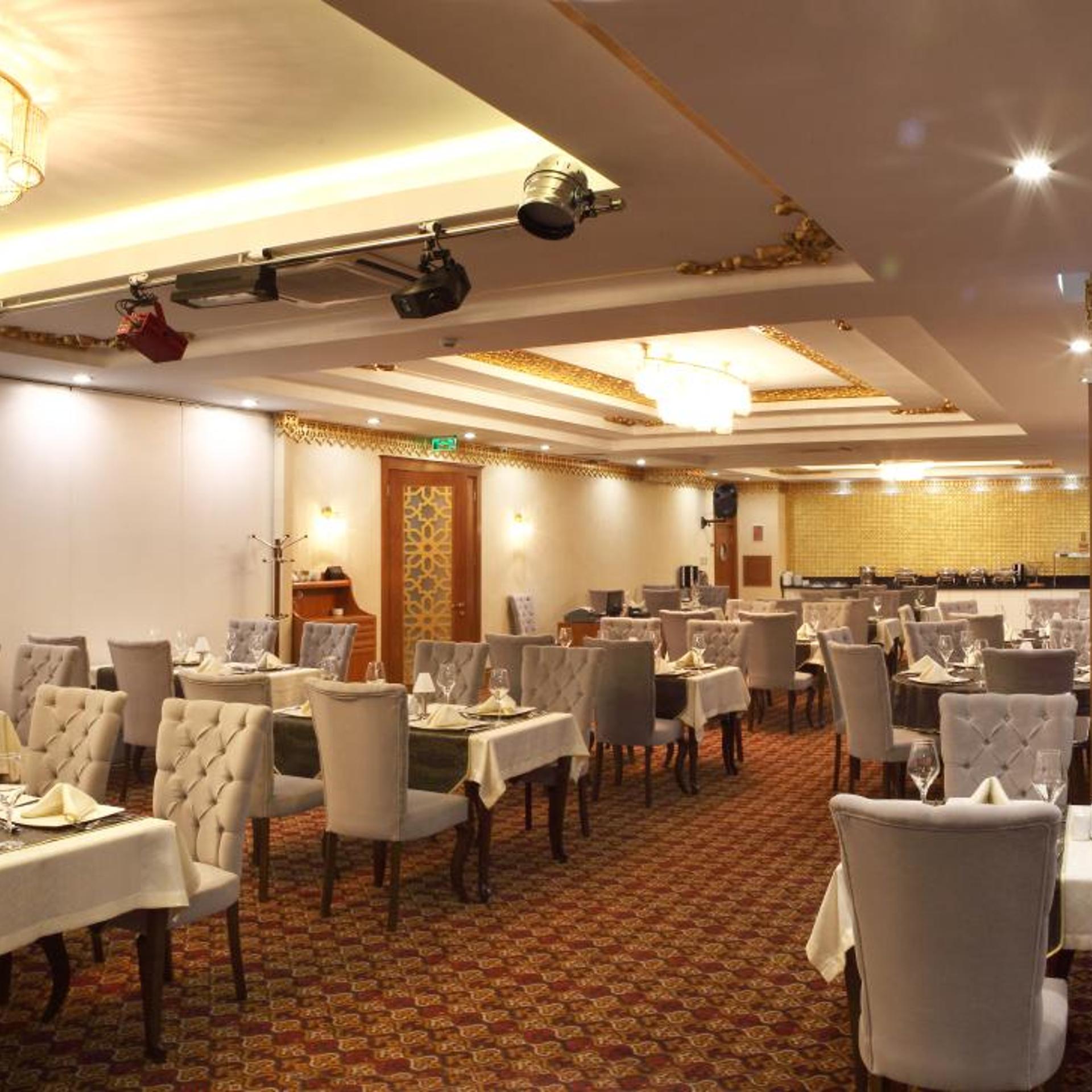 Revag Palace Hotel 48/60