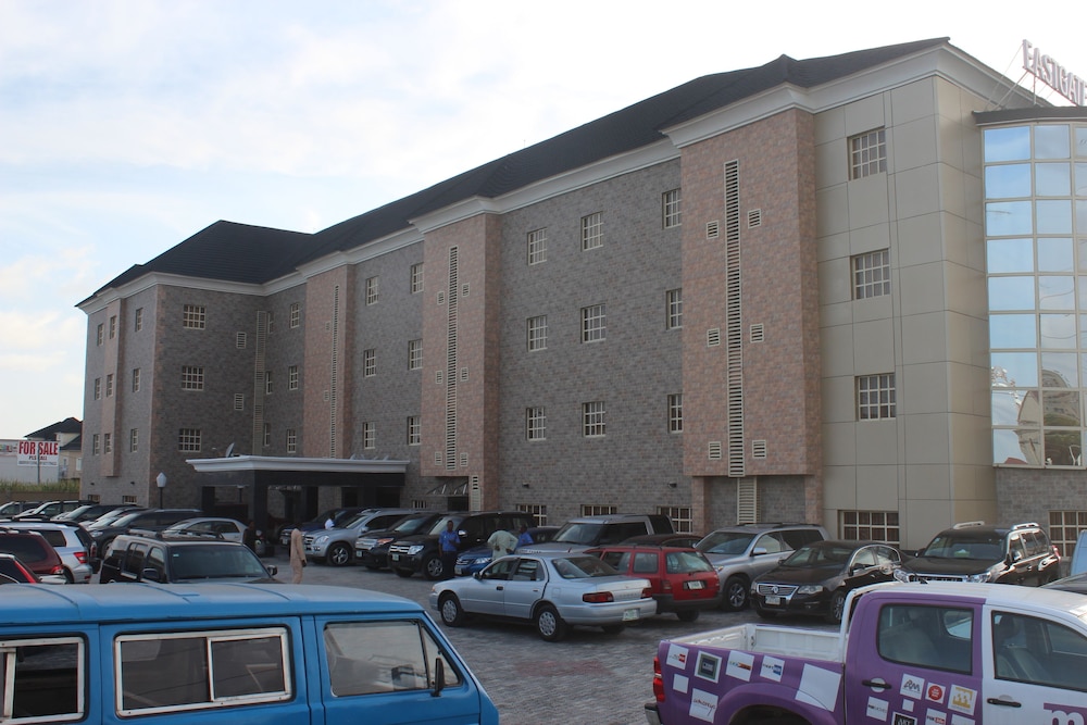 Eastgate Hotel Lekki 55/61
