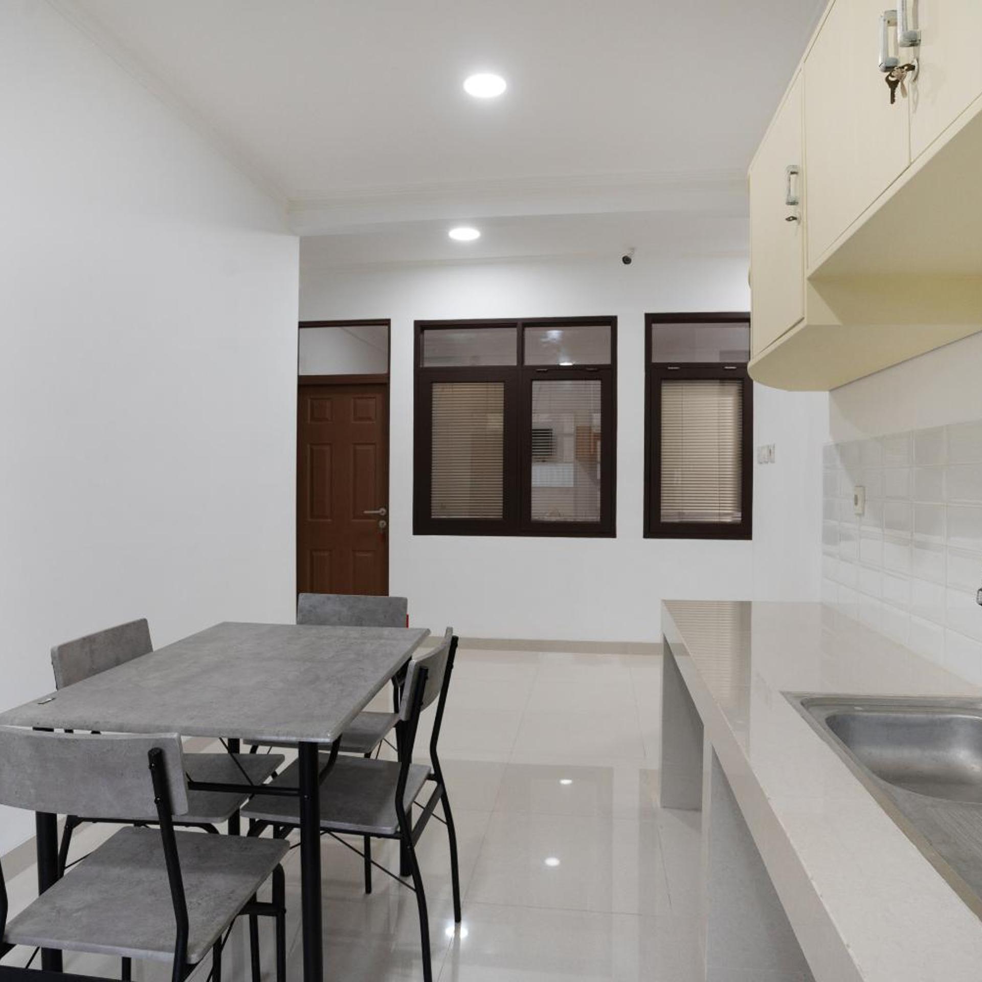Hotel O Hegarbudhi Residence 35/49