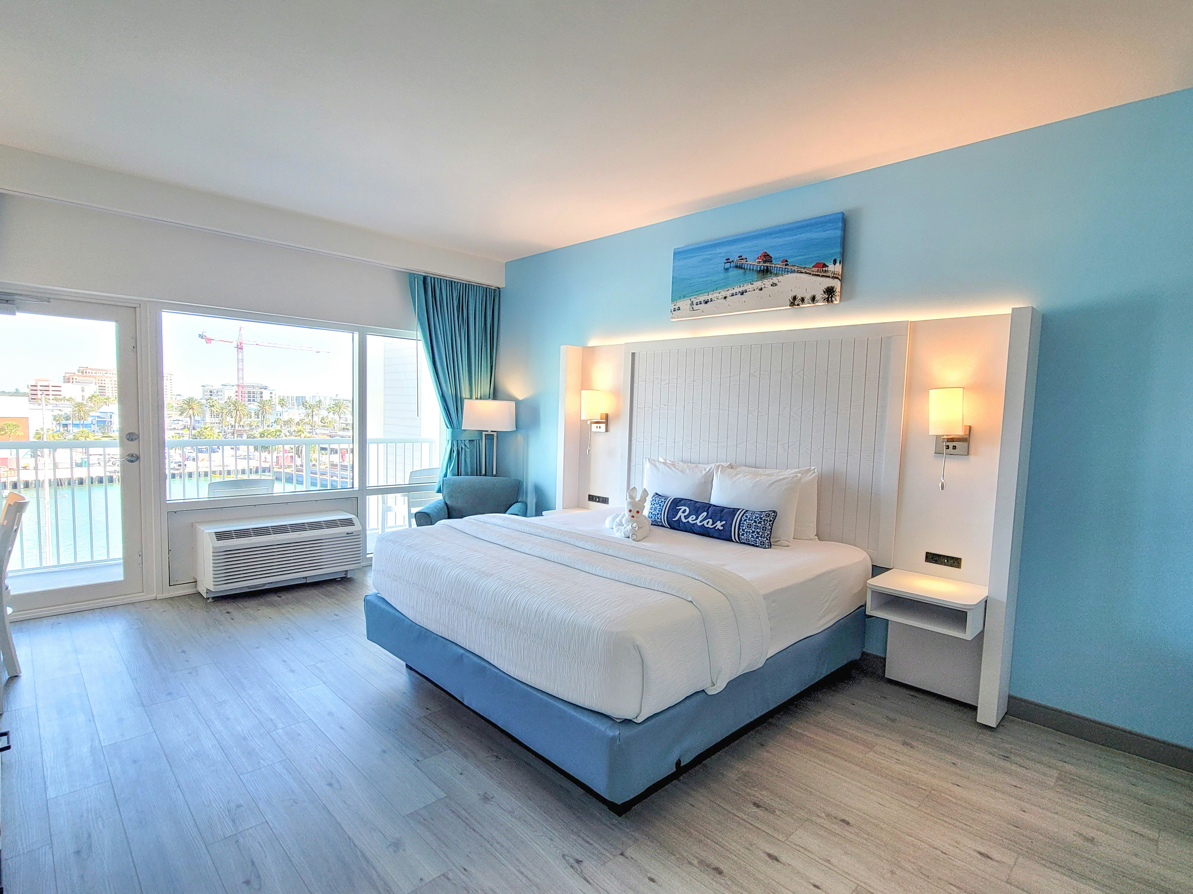ChartHouse Clearwater Beach Marina Hotel 9/67