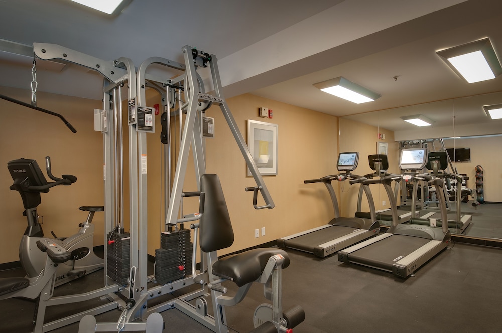 Best Western Plus Rancho Cordova Inn 38/63